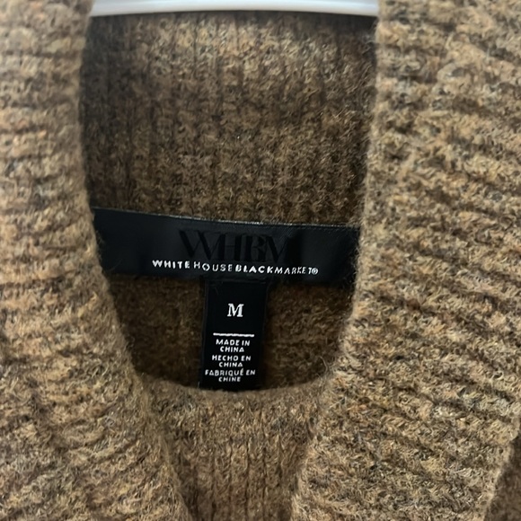 White House Black Market Soft Turtleneck Peplum in Heather Toasted Coconut NWT M - Picture 9 of 12